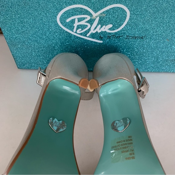 Betsey Johnson Womens Gina Silver Jeweled High Heel Sandals Size US 9.5 M MINT - Picture 6 of 8